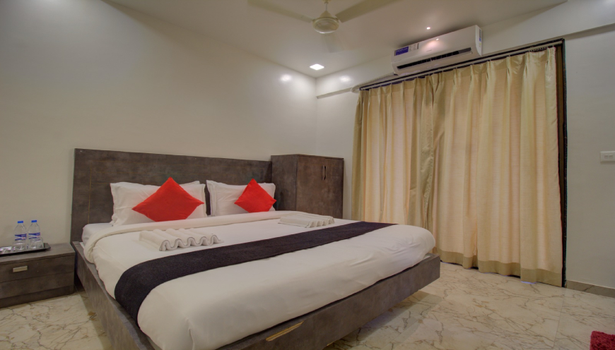  deluxe hotel rooms in Trimbakeshwar